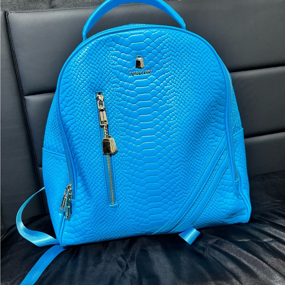 Tote&Carry Electric Blue Textured Women's Backpack